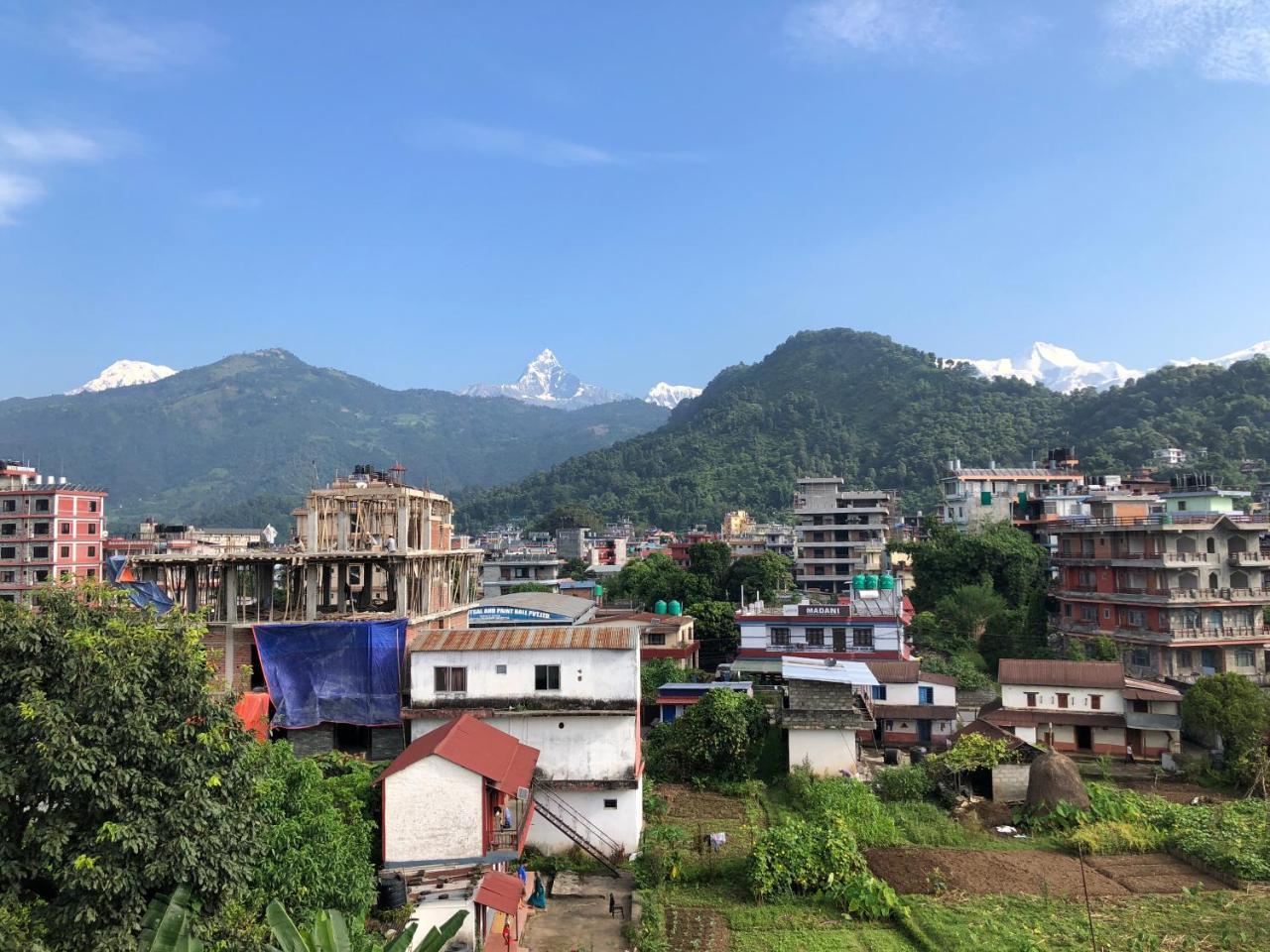 Hotel Guru Pokhara Exteriör bild