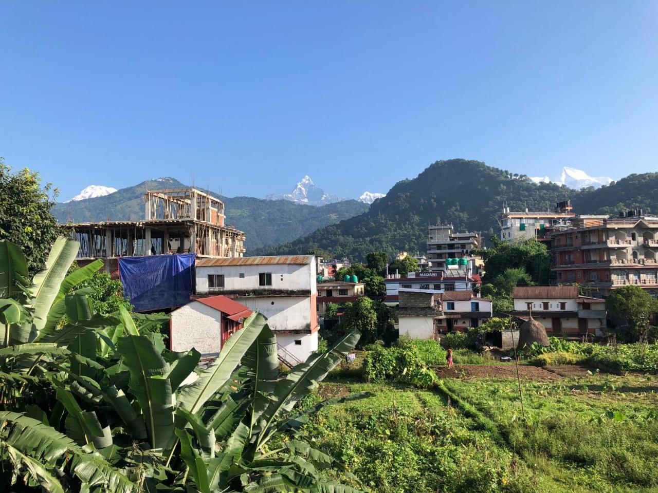 Hotel Guru Pokhara Exteriör bild